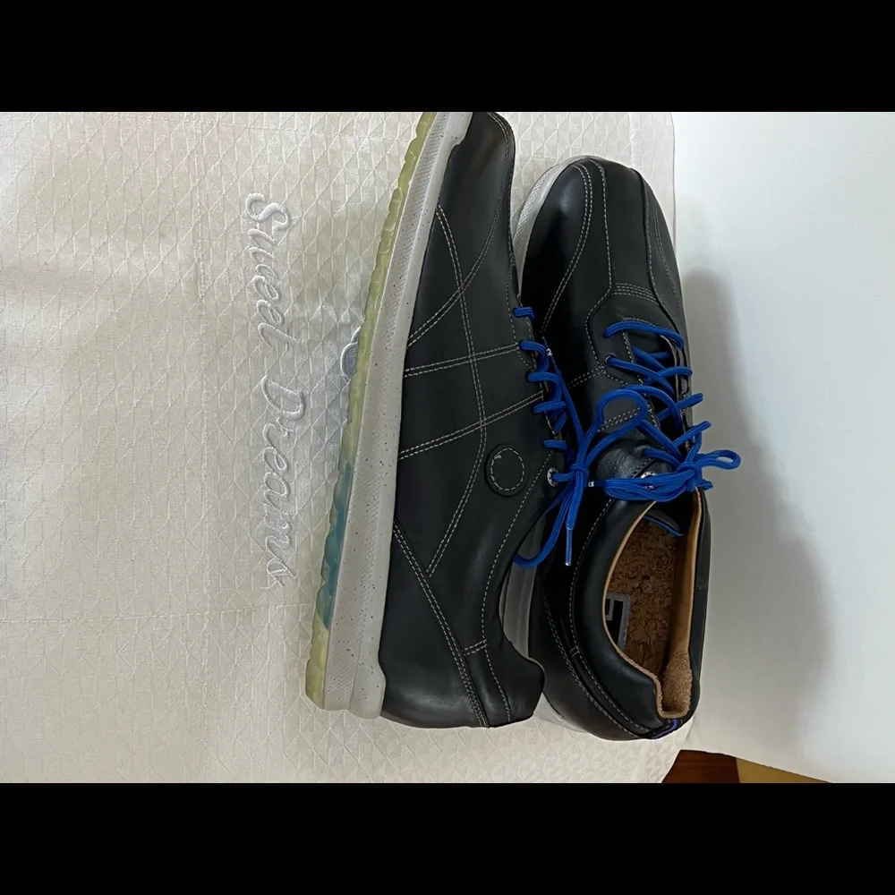 Mens size 11 FOOT JOY VERSALUXE all leather golf shoe. No longer made. - Picture 4 of 10